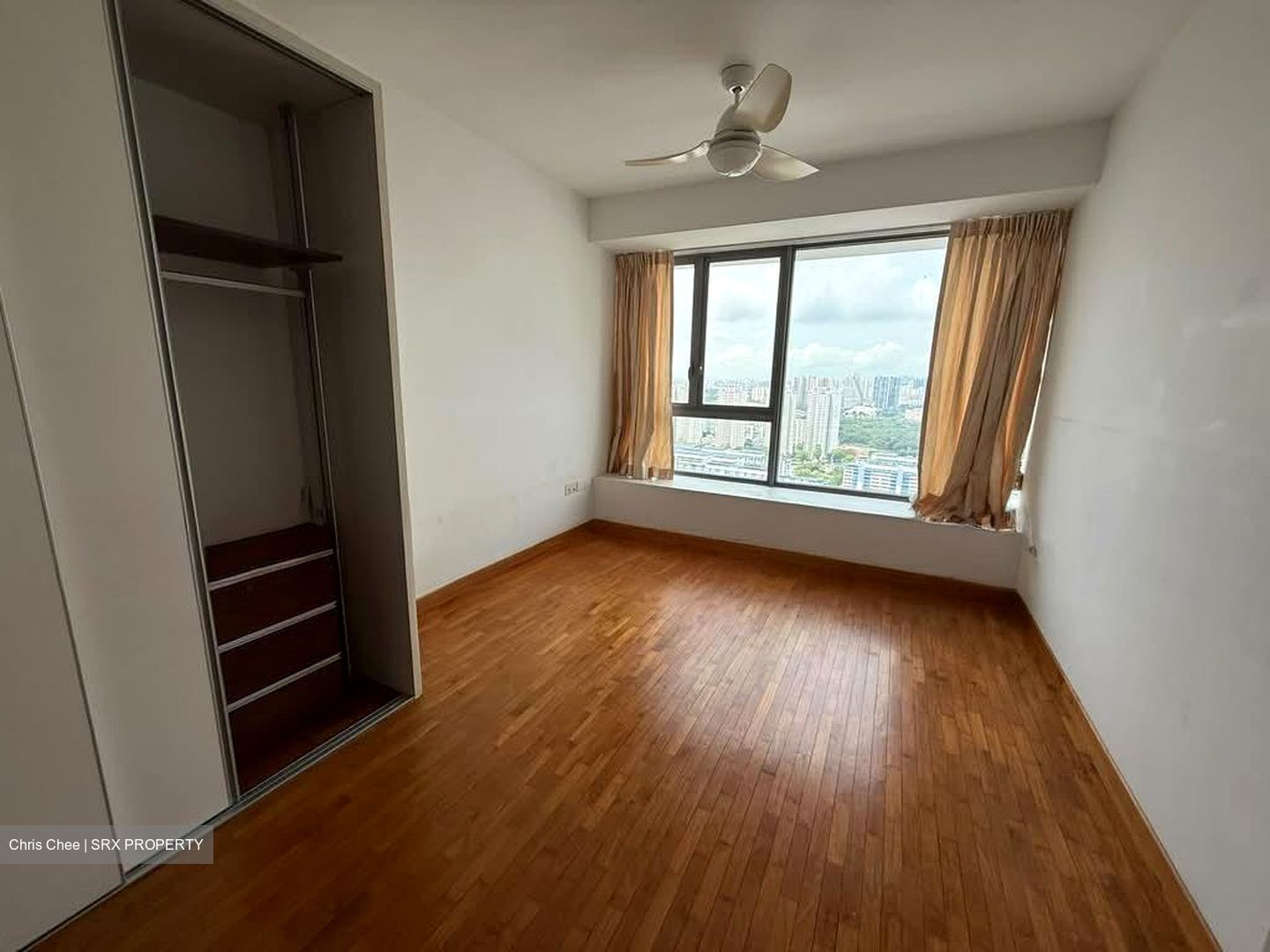 Centro Residences (D20), Condominium #580518931